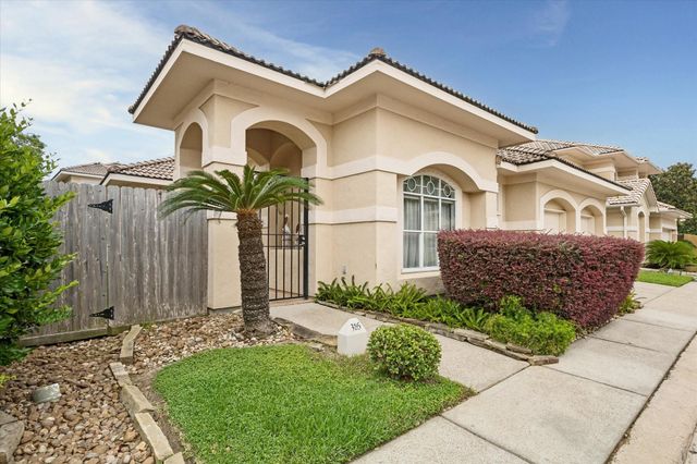 316 Harborside Circle, League City, TX 77565