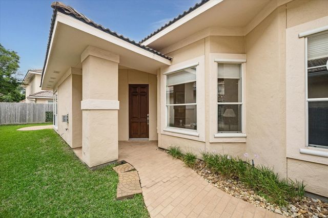 316 Harborside Circle, League City, TX 77565