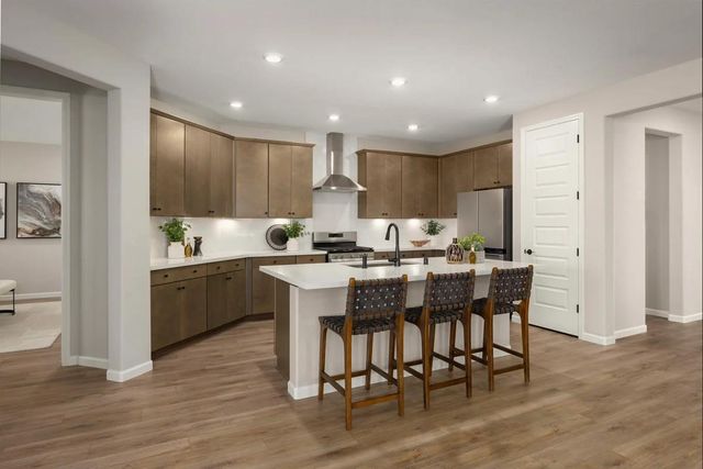 2051 Shoreline Dr, Riverbank, CA 95367