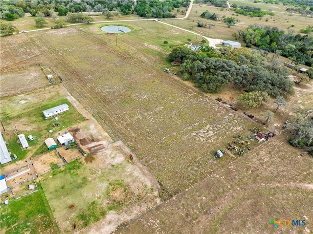 1292 County Road 1h, Hallettsville, TX 77964