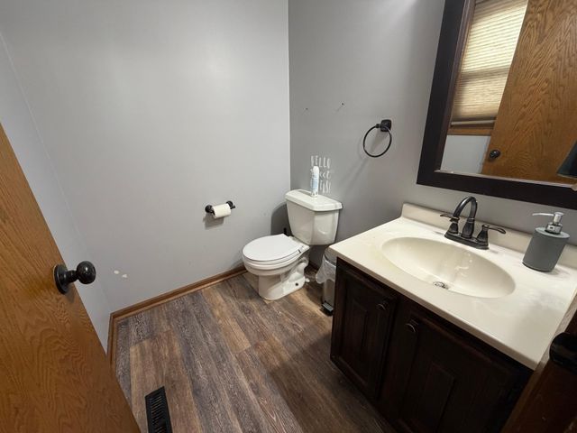 1424 Penn Avenue, Albert Lea, MN 56007