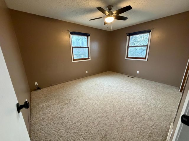 1424 Penn Avenue, Albert Lea, MN 56007