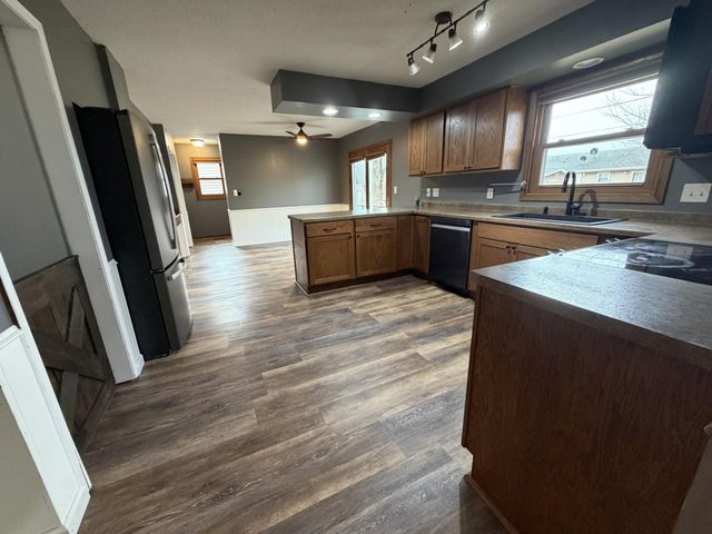 1424 Penn Avenue, Albert Lea, MN 56007