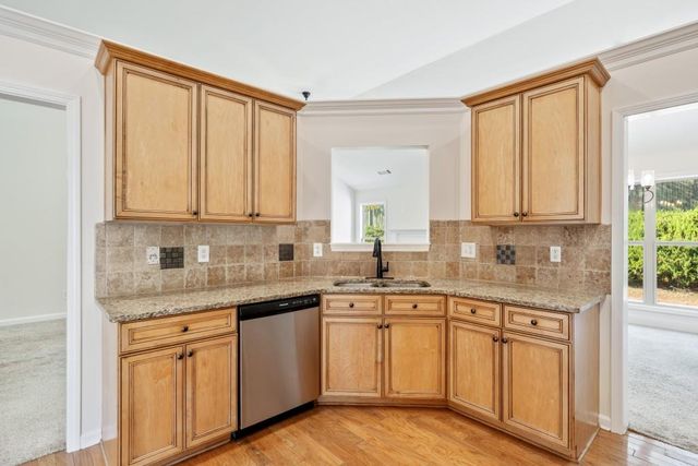 738 York View Drive, Auburn, GA 30011