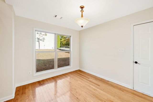 738 York View Drive, Auburn, GA 30011