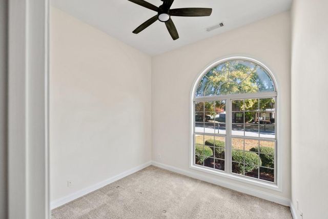 738 York View Drive, Auburn, GA 30011