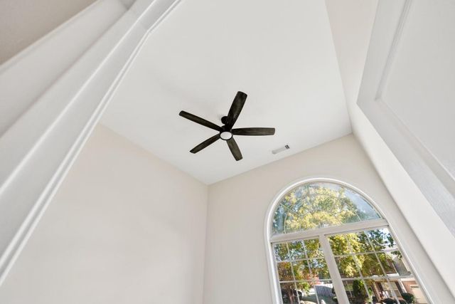 738 York View Drive, Auburn, GA 30011