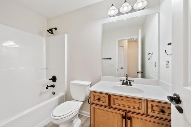 738 York View Drive, Auburn, GA 30011