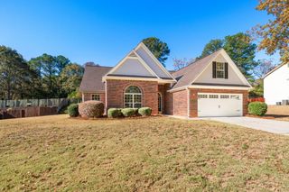 738 York View Drive, Auburn, GA 30011