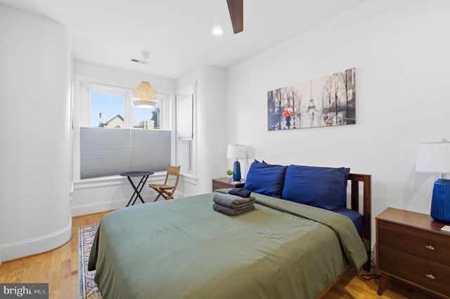 1004 11TH ST NE, Washington, DC 20002