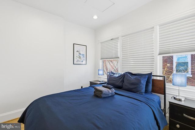 1004 11TH ST NE, Washington, DC 20002