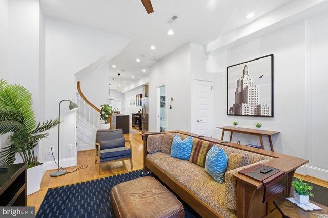 1004 11TH ST NE, Washington, DC 20002