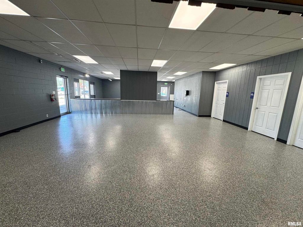 Image 13 of property listing at 705 S POPLAR Street, Centralia, IL 62801