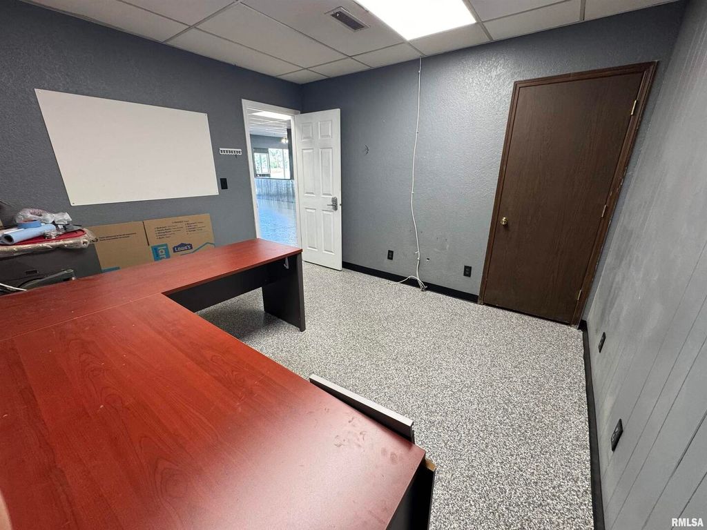 Image 25 of property listing at 705 S POPLAR Street, Centralia, IL 62801