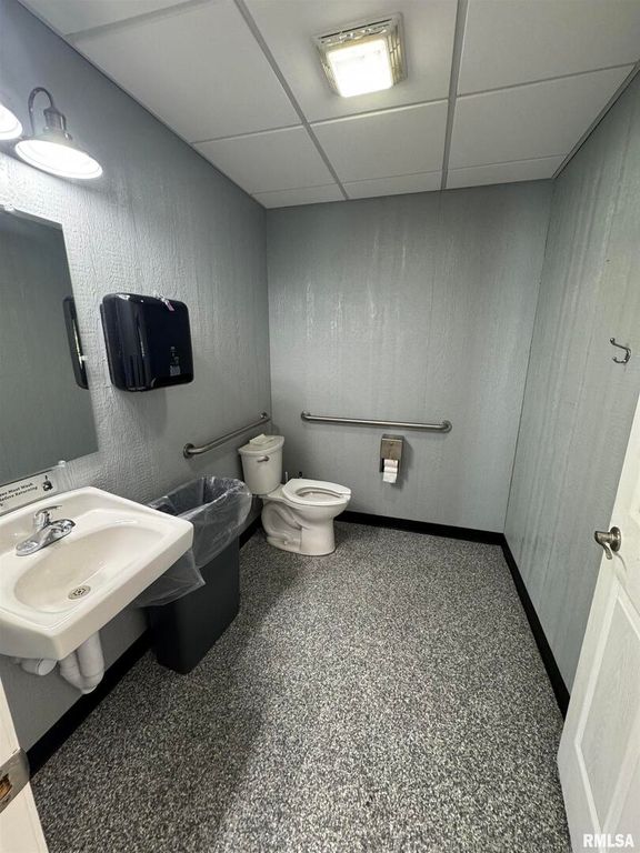 Image 27 of property listing at 705 S POPLAR Street, Centralia, IL 62801