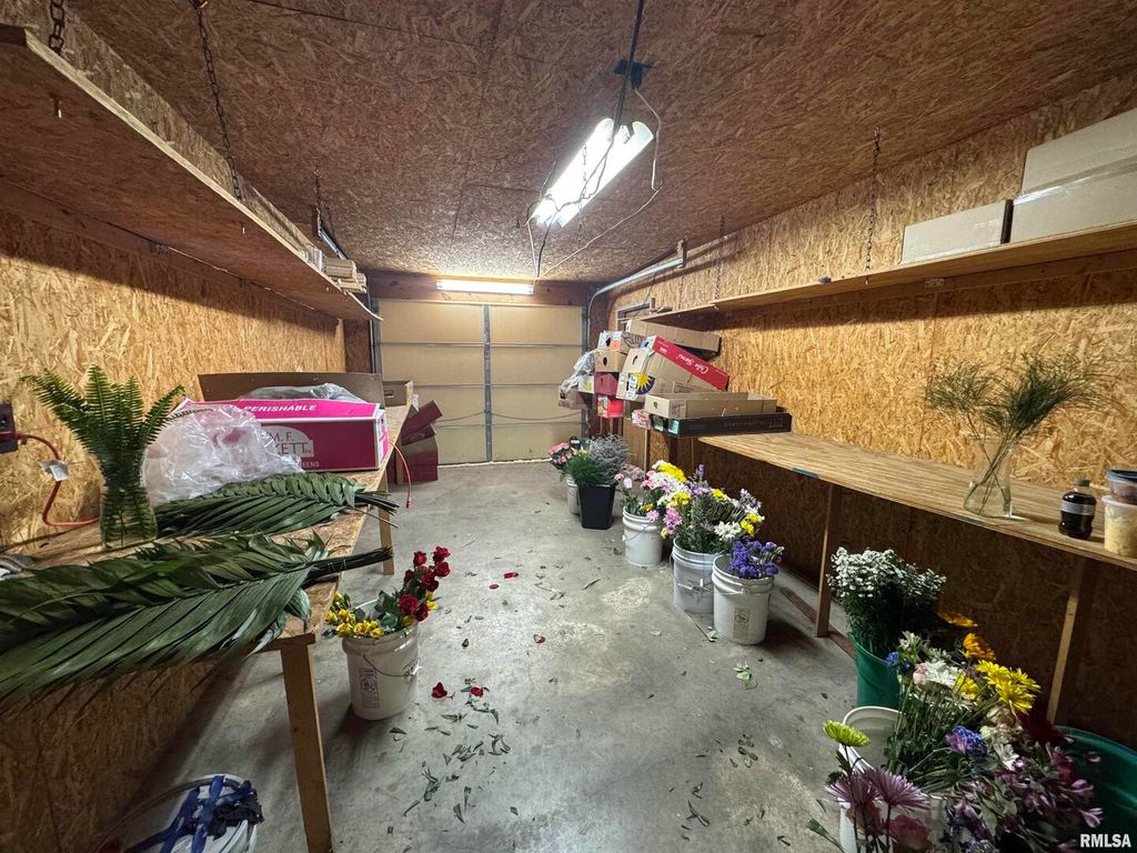 Image 34 of property listing at 705 S POPLAR Street, Centralia, IL 62801