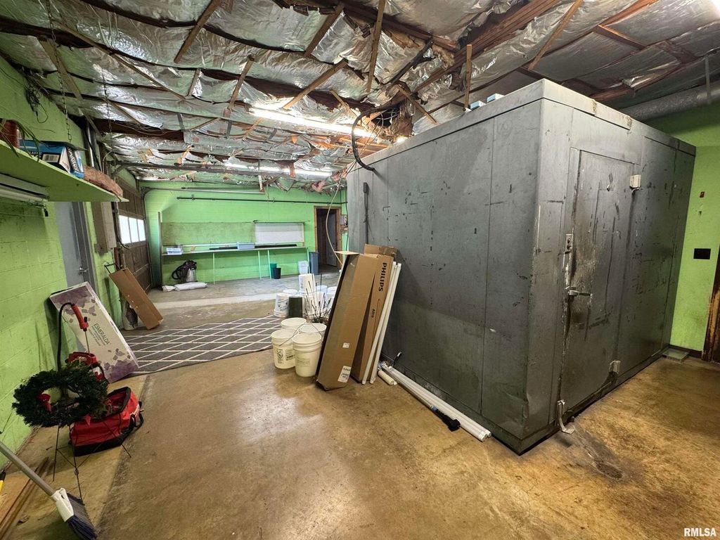 Image 44 of property listing at 705 S POPLAR Street, Centralia, IL 62801