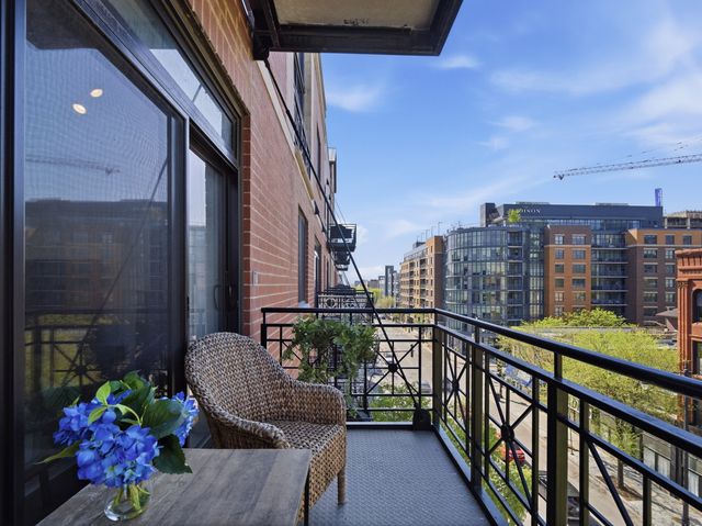 1155 W Madison Street 511, Chicago, IL 60607