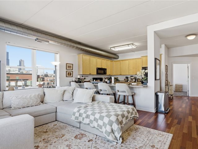 1155 W Madison Street 511, Chicago, IL 60607