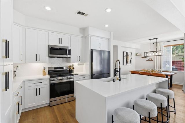 2284 Red Leaf Lane, Chula Vista, CA 91915