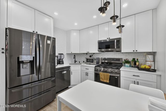 80 Rita Lane, Jackson, NJ 08527