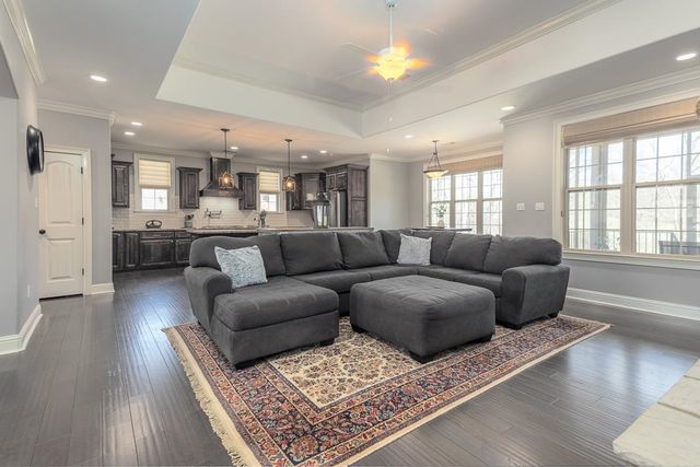 110 GREEN MEADOWS BLVD, Munford, TN 38058