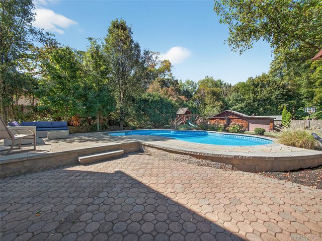 3 Hillside Avenue, Suffern, NY 10901