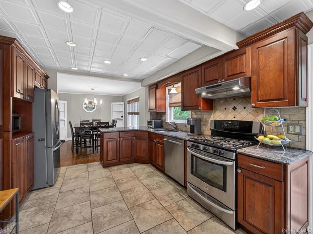 3 Hillside Avenue, Suffern, NY 10901