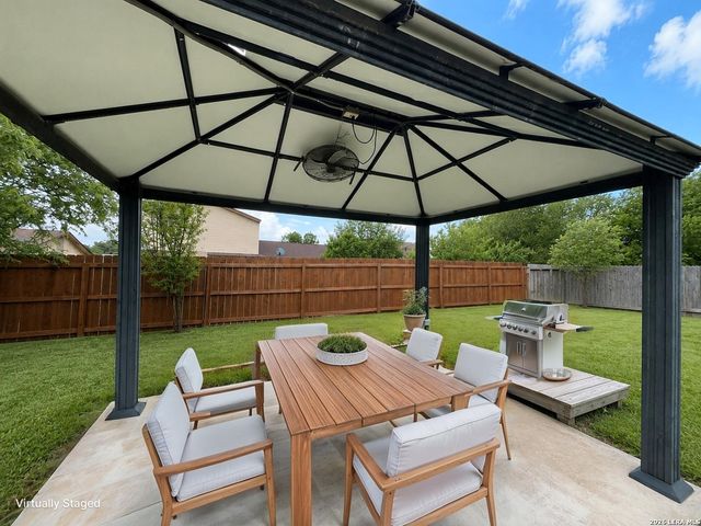 7550 Ledgebrook Drive, San Antonio, TX 78244