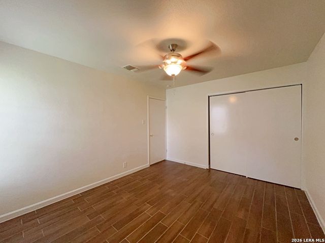 7550 Ledgebrook Drive, San Antonio, TX 78244