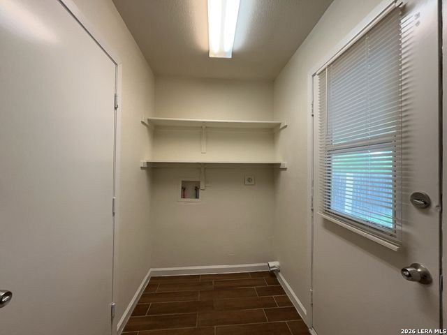 7550 Ledgebrook Drive, San Antonio, TX 78244