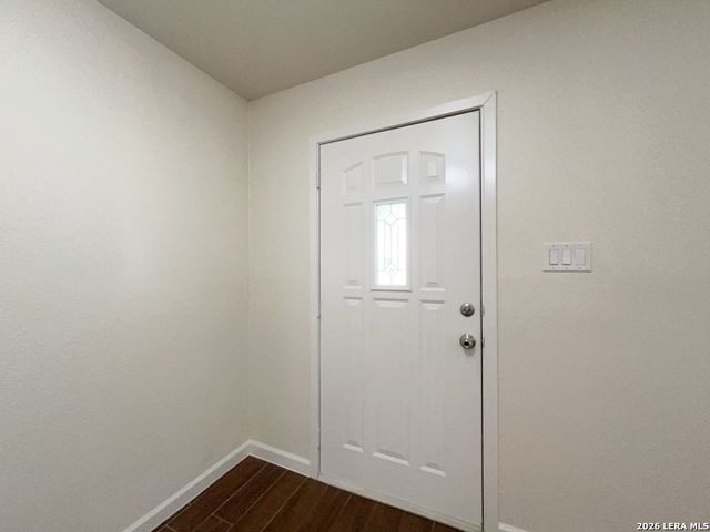 7550 Ledgebrook Drive, San Antonio, TX 78244