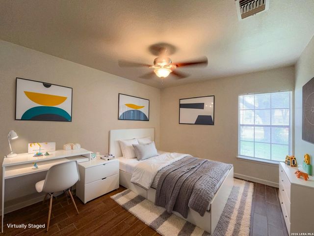 7550 Ledgebrook Drive, San Antonio, TX 78244