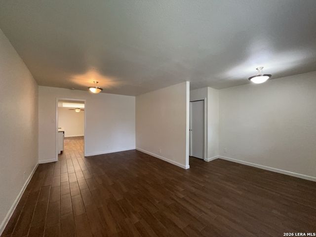 7550 Ledgebrook Drive, San Antonio, TX 78244