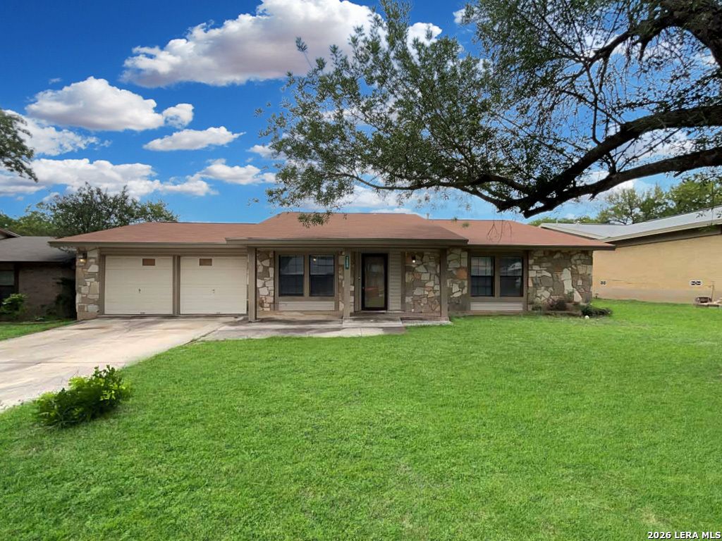 7550 Ledgebrook Drive, San Antonio, TX 78244