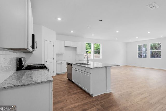 3655 Sagecrest Drive, Buford, GA 30519