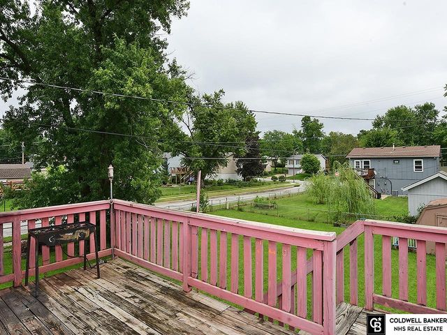 6917 N 65Th Avenue, Omaha, NE 68152
