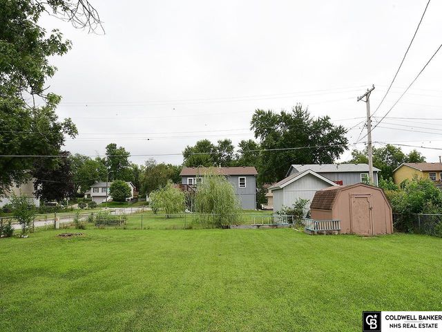 6917 N 65Th Avenue, Omaha, NE 68152