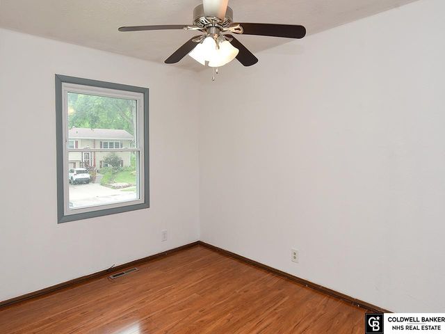 6917 N 65Th Avenue, Omaha, NE 68152
