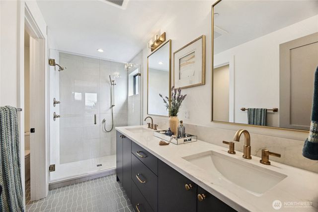 120 15th Avenue, Kirkland, WA 98033