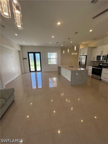 4173 20th AVE NE, Naples, FL 34120