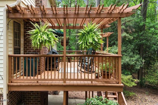 1620 Brook Run Drive, Raleigh, NC 27614
