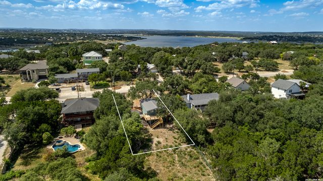 1560 Skyline Hls, Canyon Lake, TX 78133