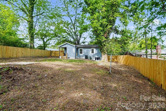 722 S Weldon Street, Gastonia, NC 28052