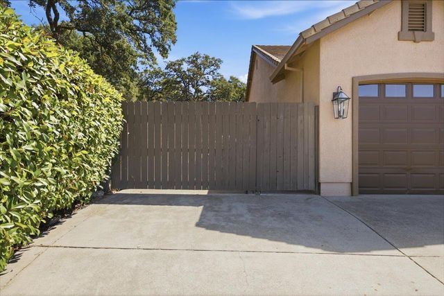 2861 Osborne Rd, Cameron Park, CA 95682