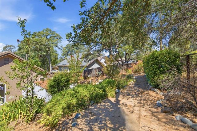 2861 Osborne Rd, Cameron Park, CA 95682