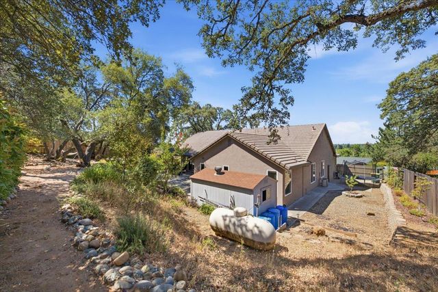 2861 Osborne Rd, Cameron Park, CA 95682