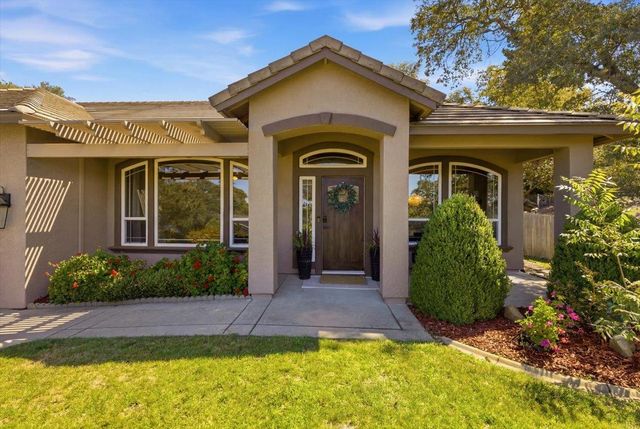 2861 Osborne Rd, Cameron Park, CA 95682