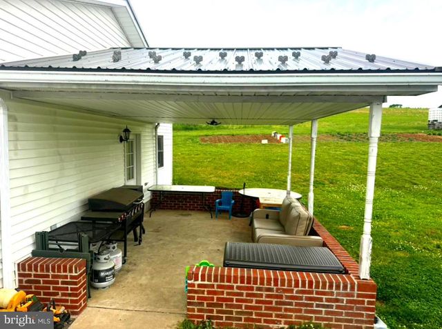 679 BALTHASER RD, Lenhartsville, PA 19534