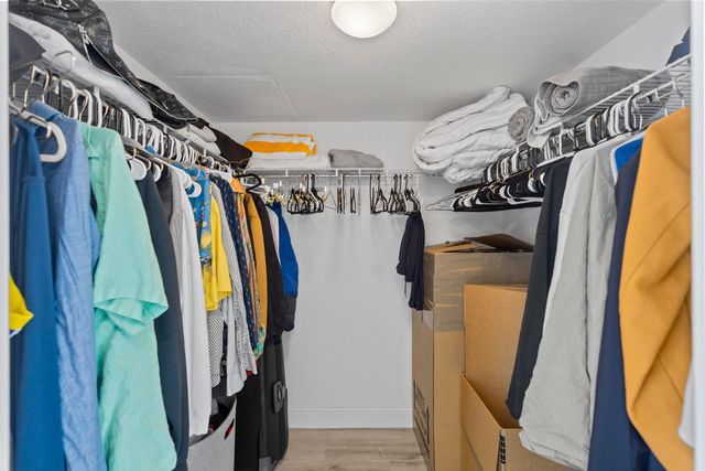 1800 N Bayshore Drive 3802, Miami, FL 33132